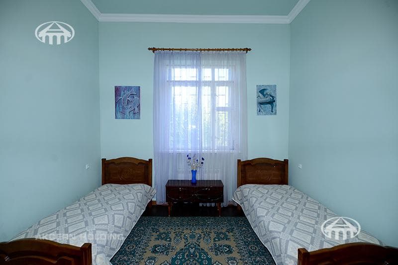 Особняк · 5 комн. · 310 м² · Арташаван