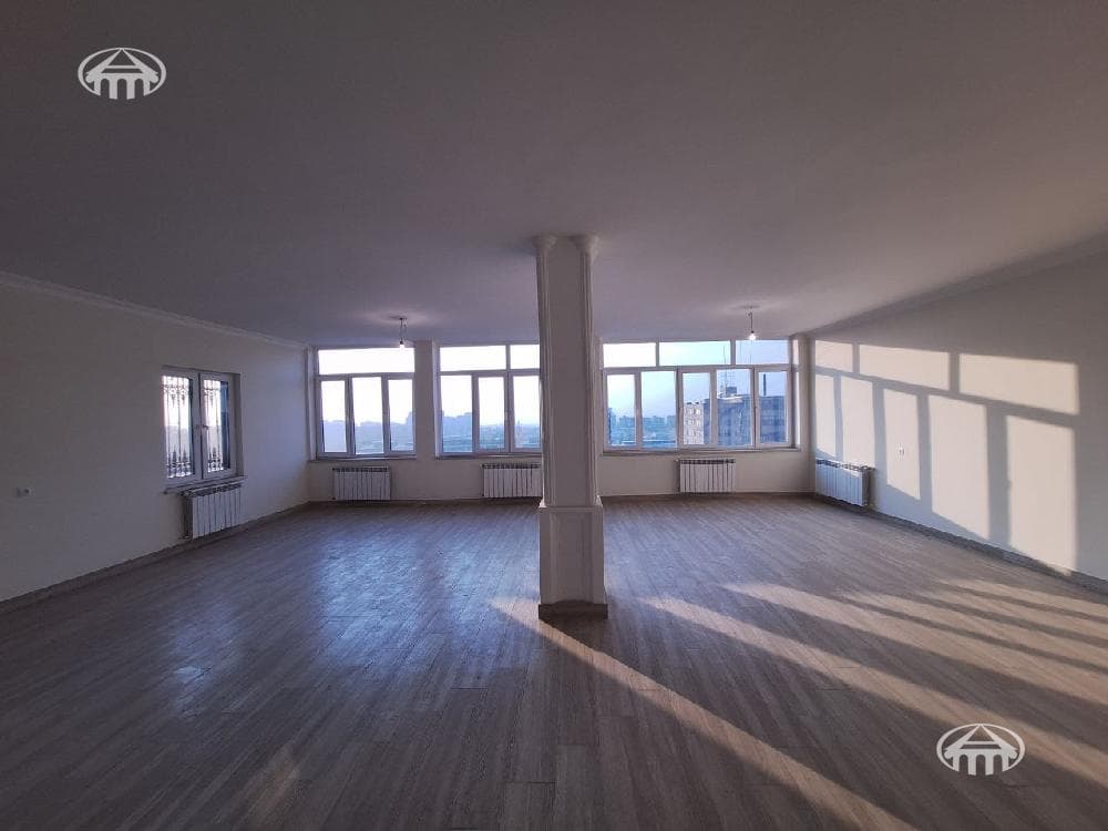 Mansion · 8 rooms · 460 m² · Kanaker-Zeytun