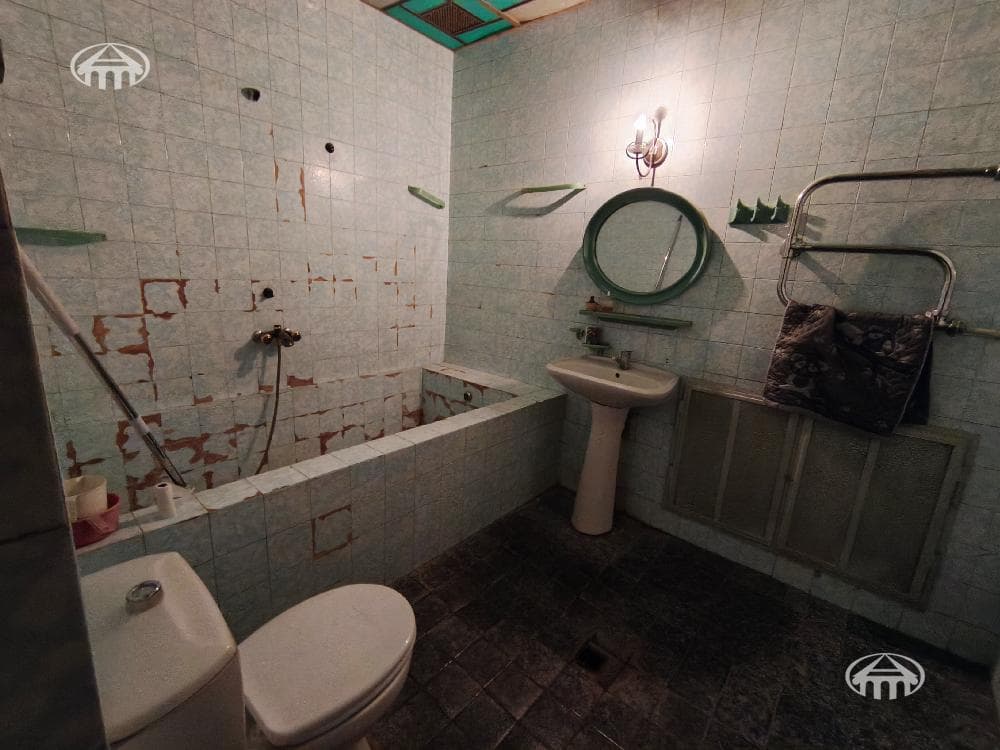 Mansion · 5 rooms · 493 m² · Erebuni