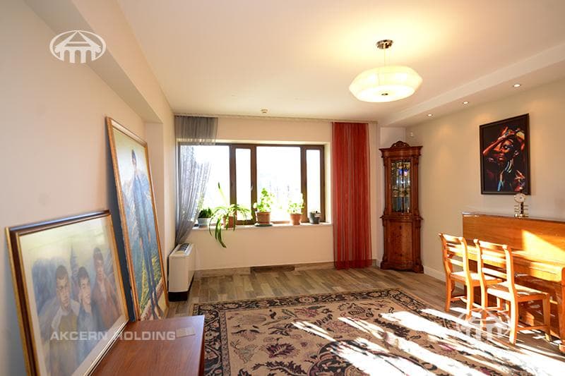 Առանձնատուն · 8 սեն. · 614 մ² · Արաբկիր