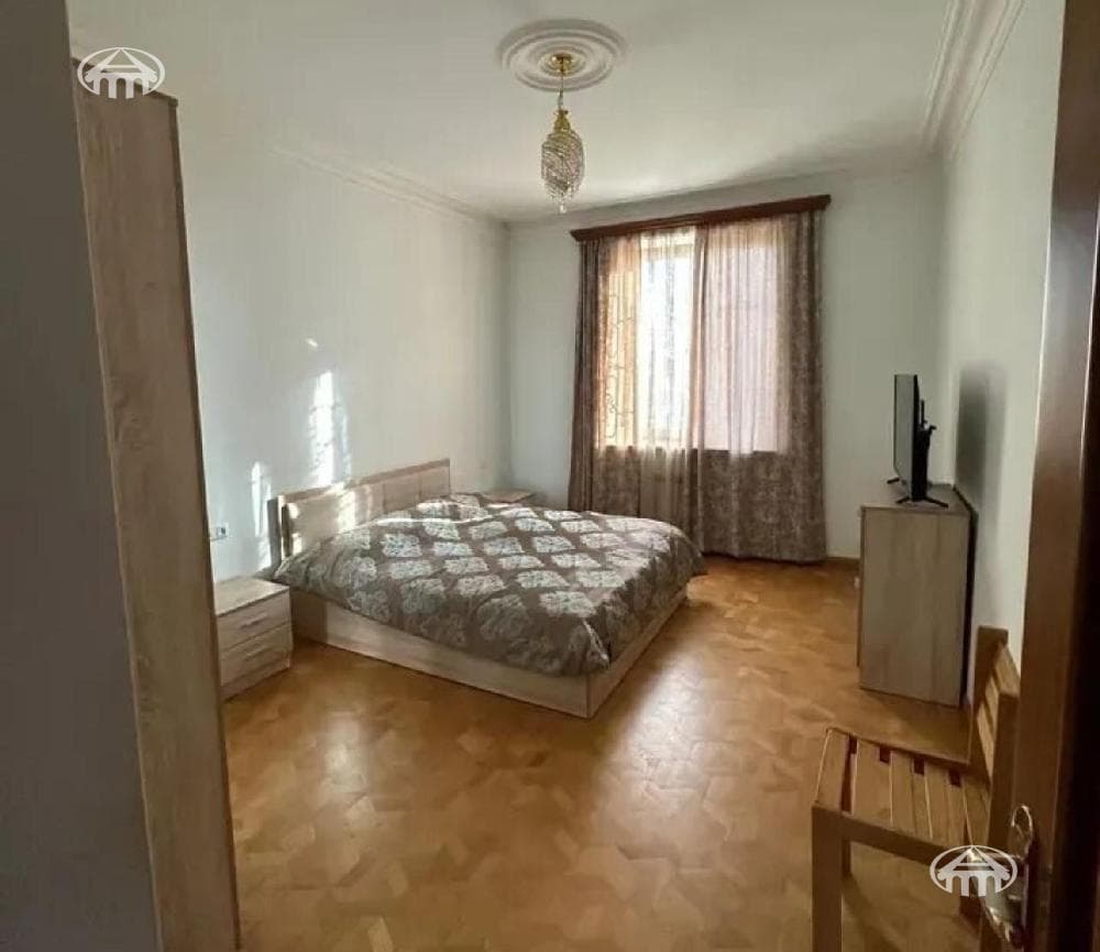 Особняк · 8 комн. · 540 м² · Джрвеж