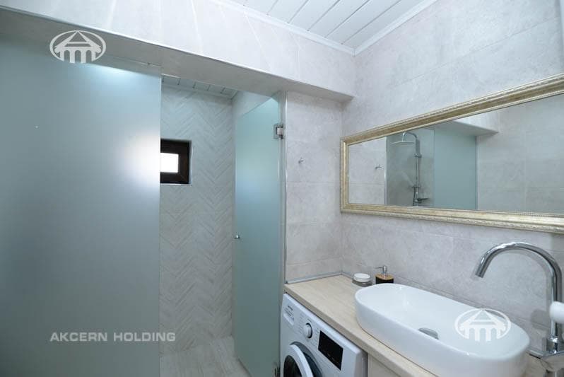 Apartment · 3 rooms · 104 m² · Kentron