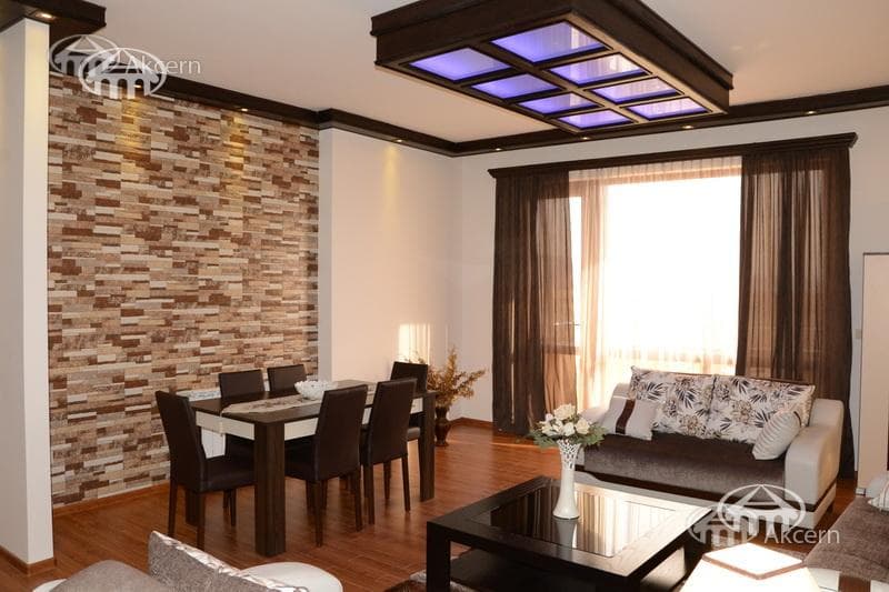 Квартира · 4 комн. · 135 м² · Кентрон