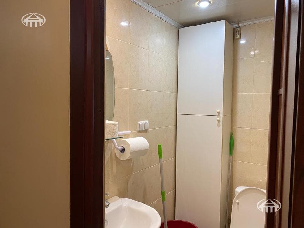 Apartment · 3 rooms · 98 m² · Kentron