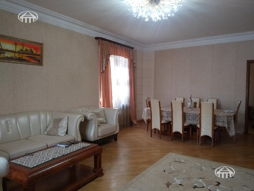 Mansion · 6 rooms · 383 m² · Davtashen