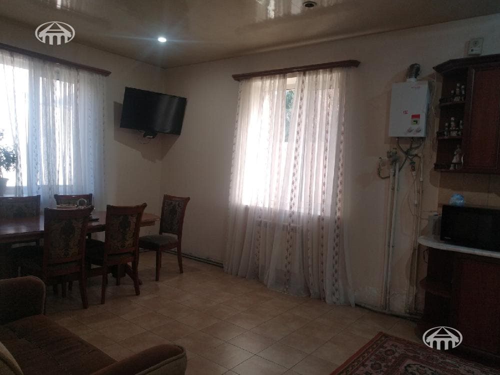 Особняк · 6 комн. · 349 м² · Джрвеж