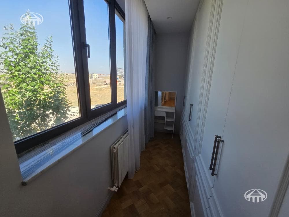Թաունհաուս · 3 սեն. · 236 մ² · Աջափնյակ