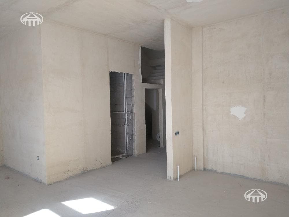 Townhouse · 4 rooms · 231 m² · Davtashen