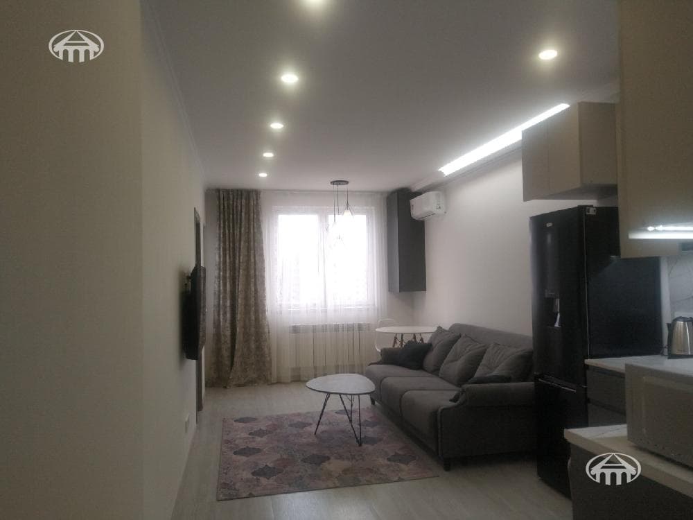 Apartment · 2 rooms · 41 m² · Kentron