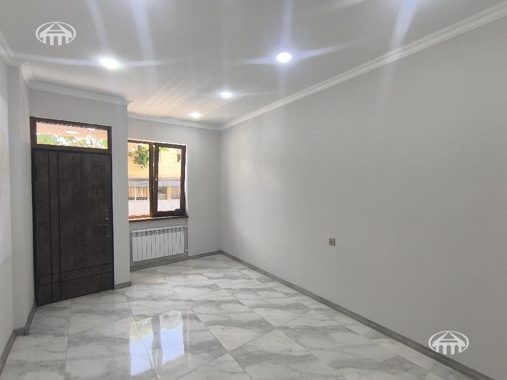Офис · 270 м² · Давташен