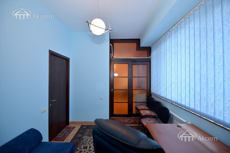 Квартира · 3 комн. · 91 м² · Кентрон