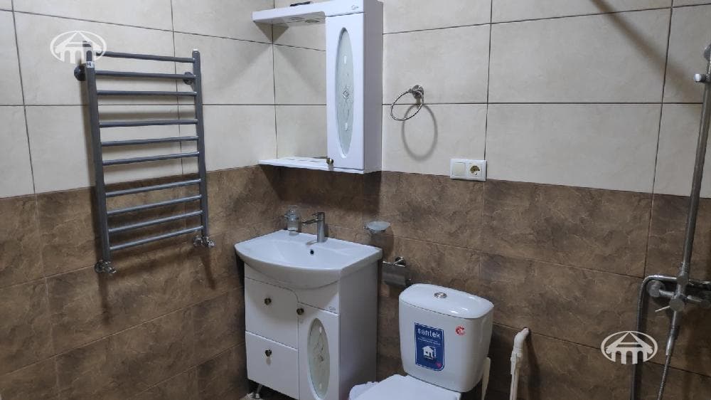 Квартира · 3 комн. · 75 м² · Кентрон