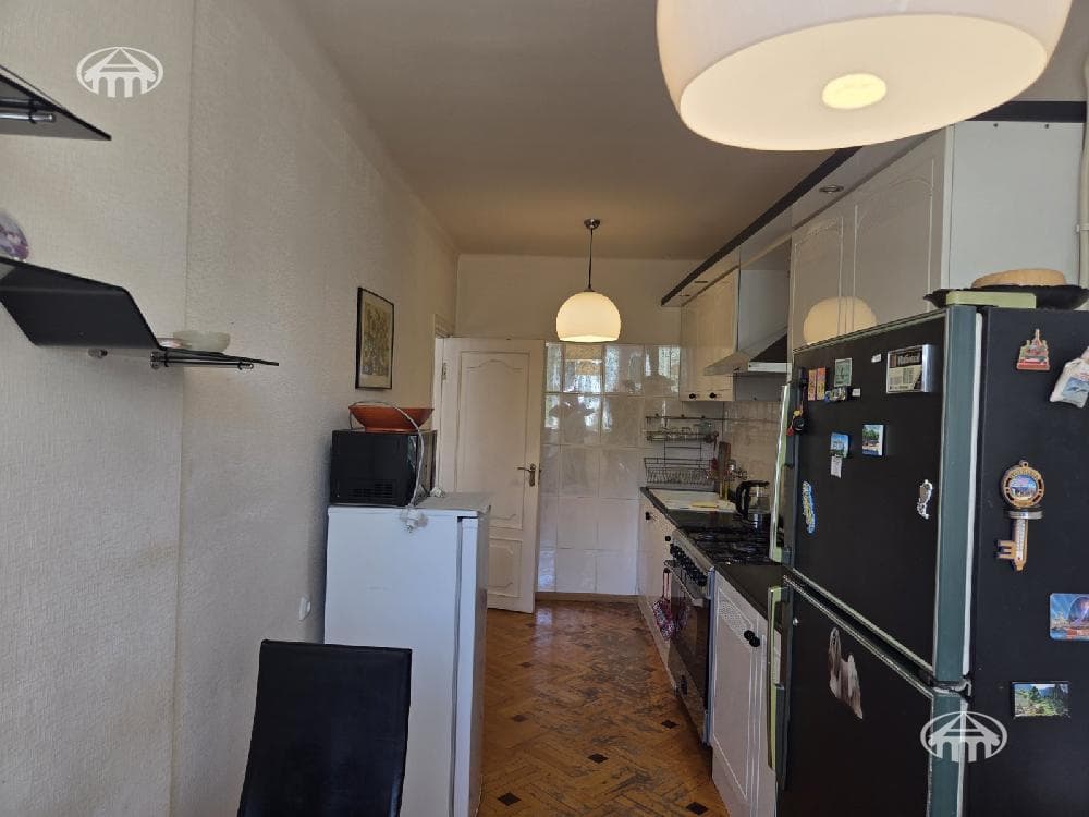 Apartment · 4 rooms · 106 m² · Kentron