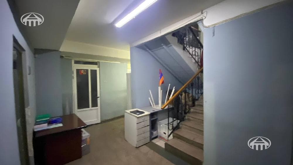Office · 141 m² · Kentron