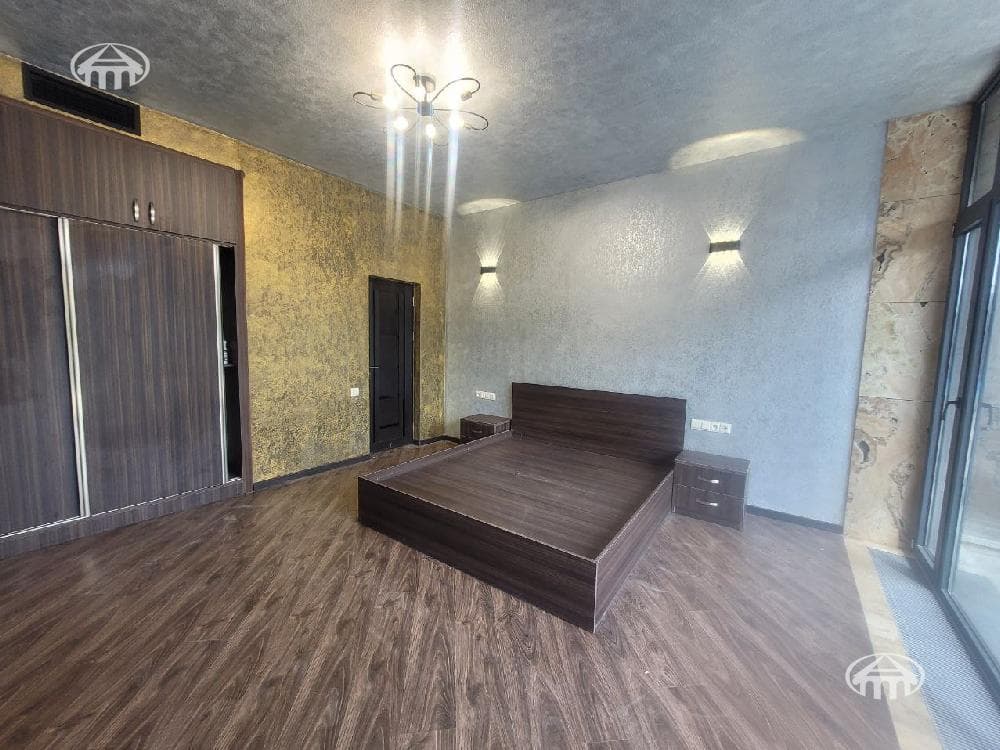 Особняк · 5 комн. · 527 м² · с. Аргел