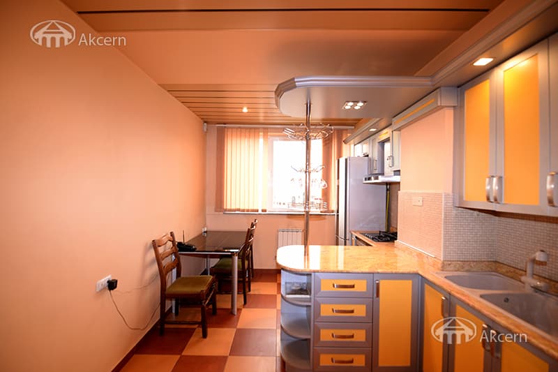 Квартира · 2 комн. · 72 м² · Кентрон
