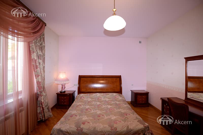 Особняк · 5 комн. · 270 м² · Канакер-Зейтун