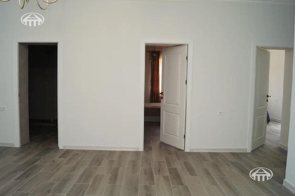 Mansion · 4 rooms · 239 m² · Djrvej