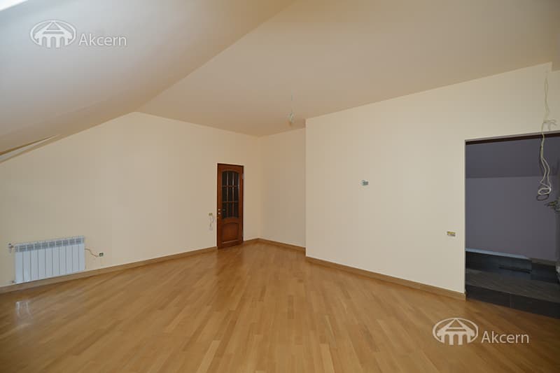 Офис · 285 м² · Кентрон