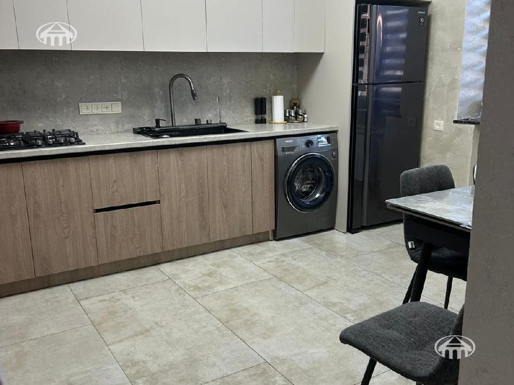 Особняк · 5 комн. · 399 м² · Кентрон