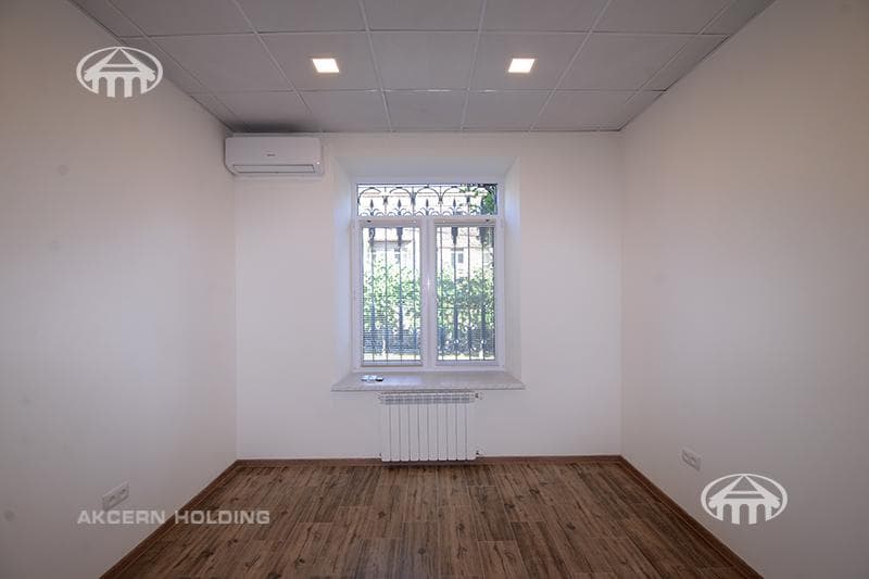 Office · 103 m² · Kentron