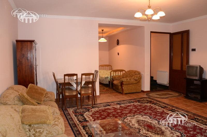 House · 3 rooms · 170 m² · Arabkir
