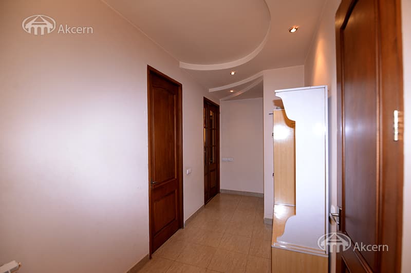 Mansion · 3 rooms · 160 m² · Nork-Marash