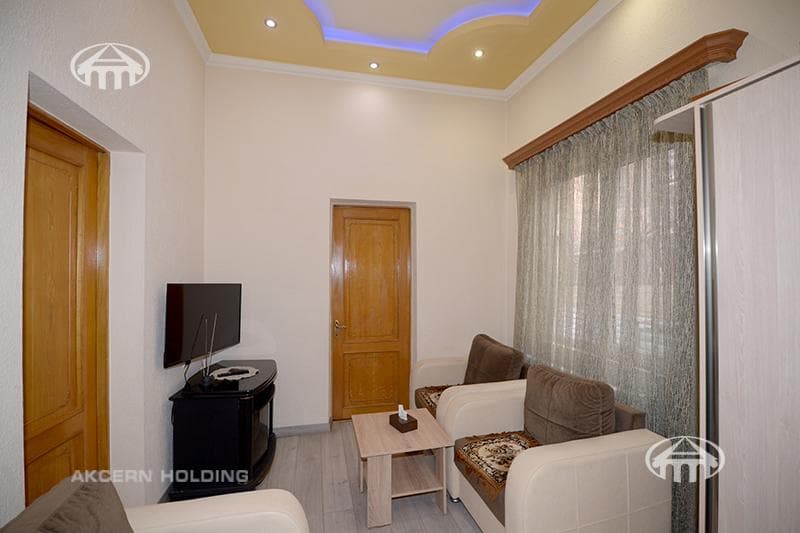 Mansion · 5 rooms · 203 m² · Kentron