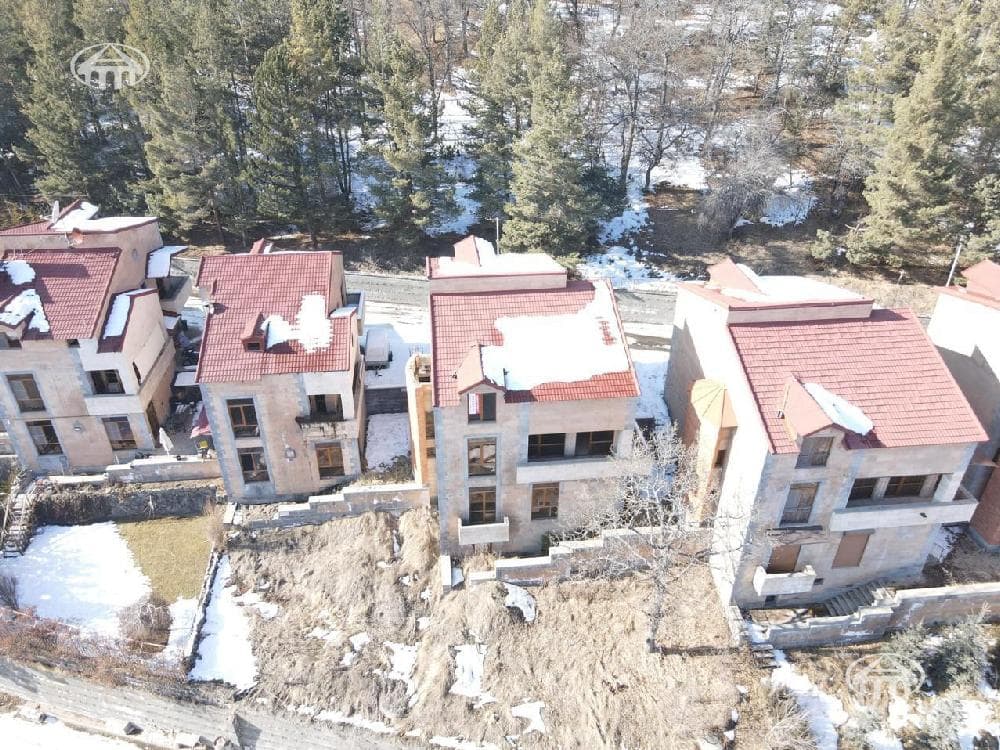 Особняк · 241 м² · Цахкадзор