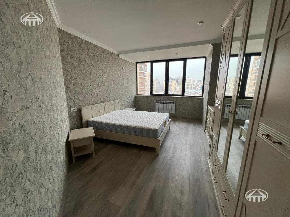 Apartment · 3 rooms · 98 m² · Kentron