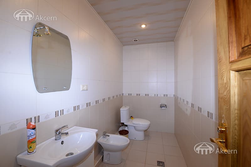 Квартира · 4 комн. · 155 м² · Арабкир