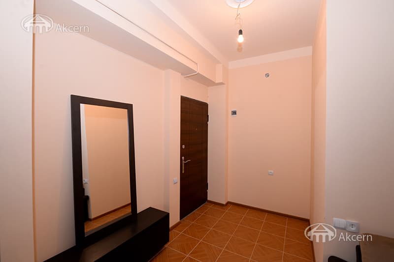 Apartment · 3 rooms · 80 m² · Kentron