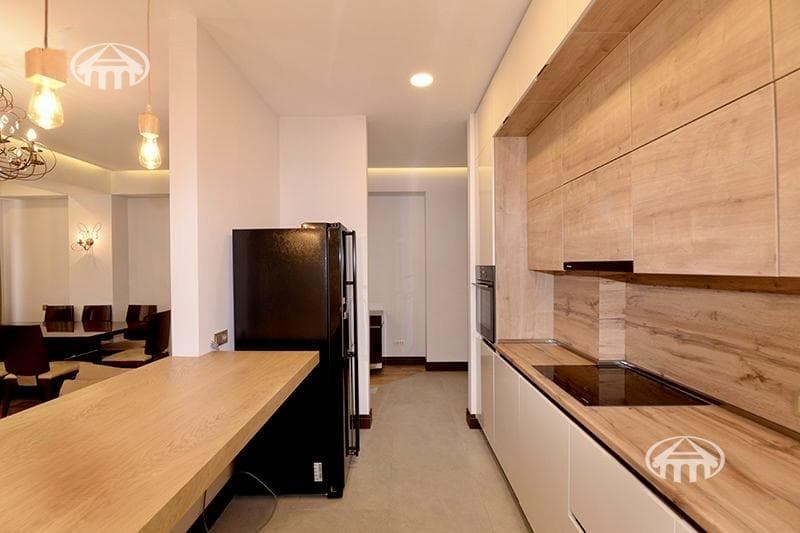 Квартира · 3 комн. · 104 м² · Арабкир