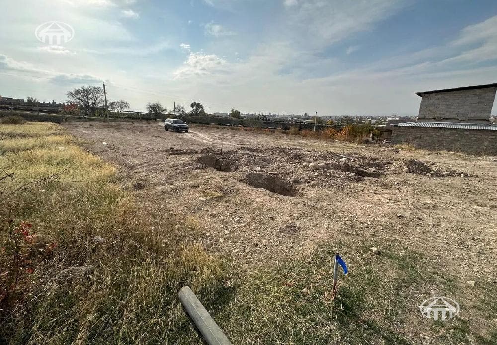 Land · 1,420 m² · Djrvej