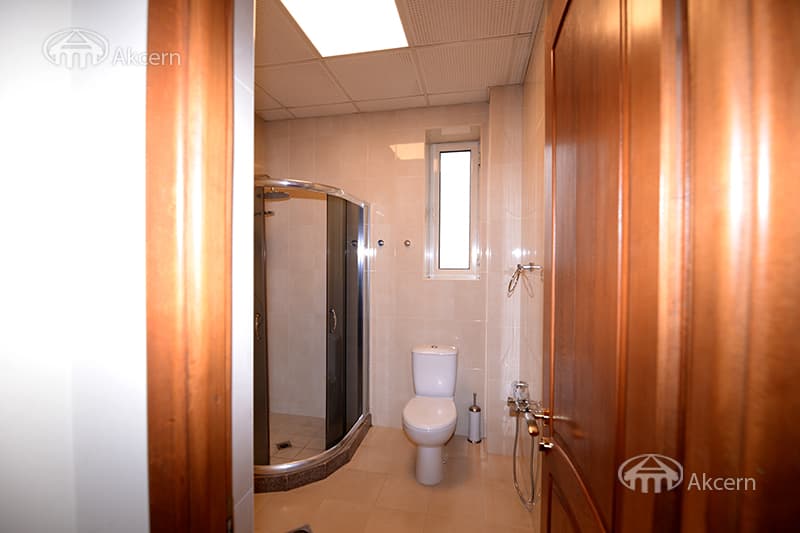 Apartment · 4 rooms · 164 m² · Kentron