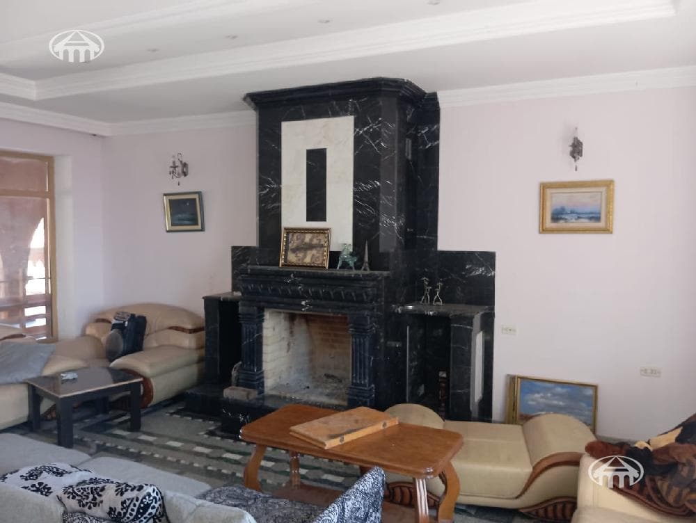 Hotel · 1,830 m² · Ashtarak