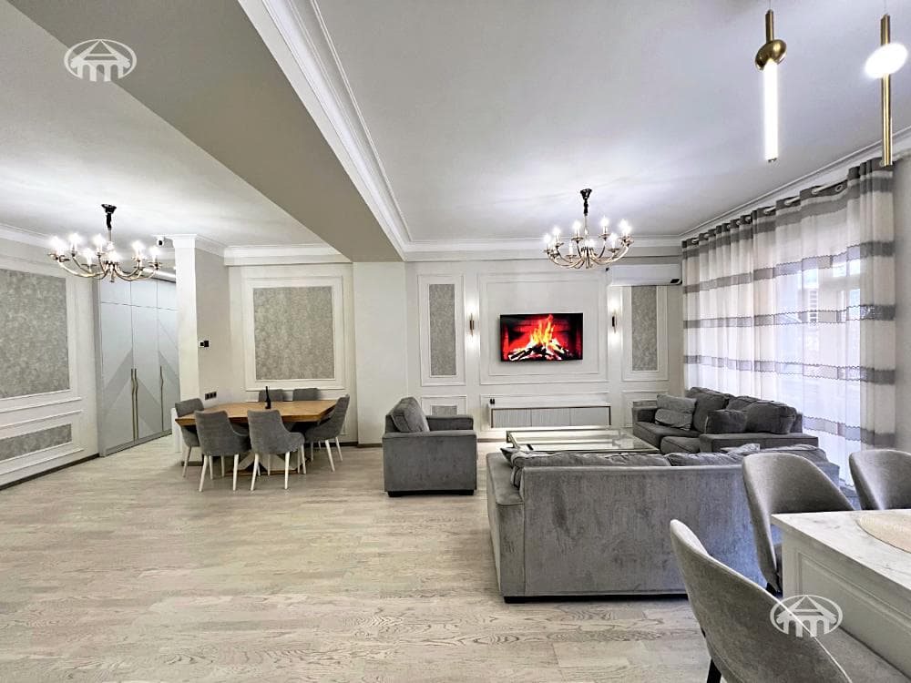 Квартира · 3 комн. · 119 м² · Кентрон