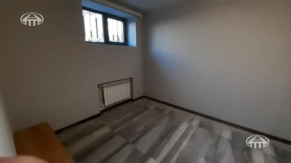 Квартира · 2 комн. · 33 м² · Кентрон