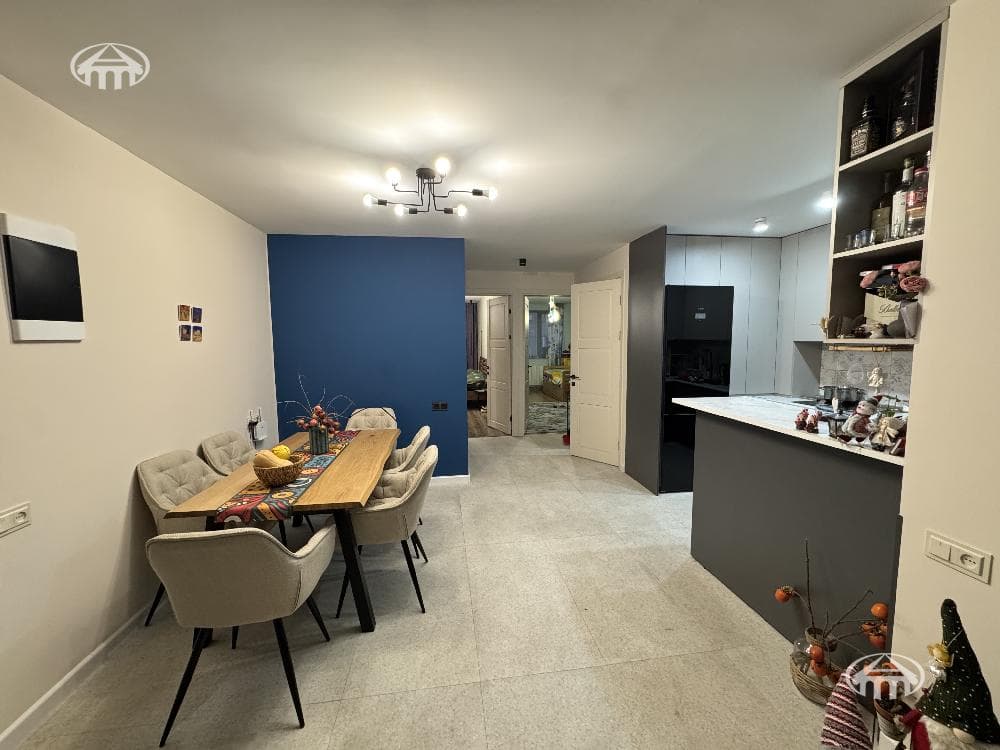 Apartment · 4 rooms · 103 m² · Arabkir