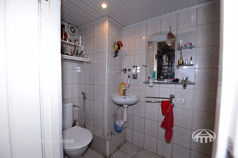 Квартира · 5 комн. · 164 м² · Кентрон