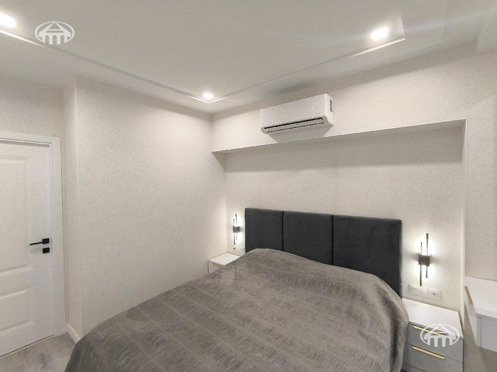 Квартира · 3 комн. · 91 м² · Кентрон
