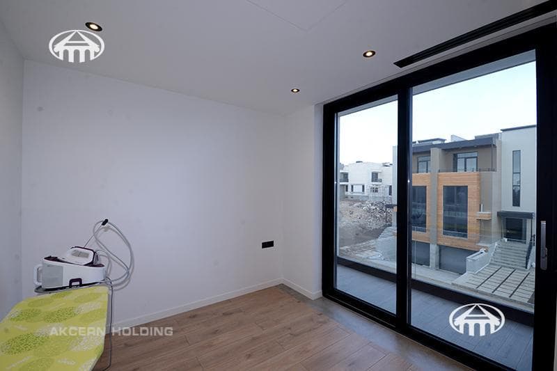 Mansion · 5 rooms · 535 m² · Vahagni