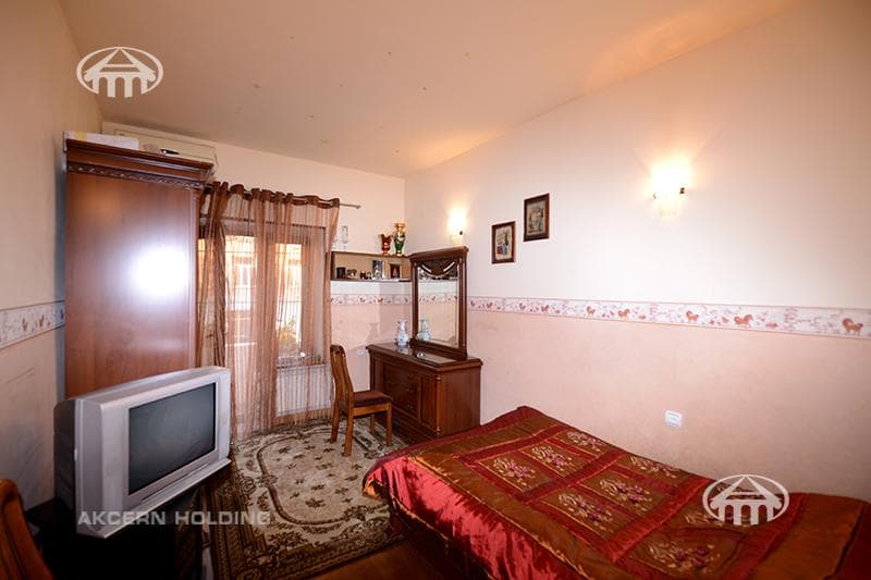 Квартира · 4 комн. · 177 м² · Кентрон