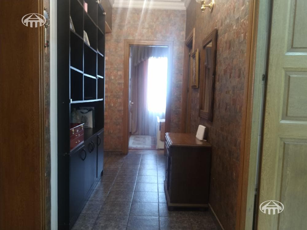 Առանձնատուն · 4 սեն. · 148 մ² · Կենտրոն