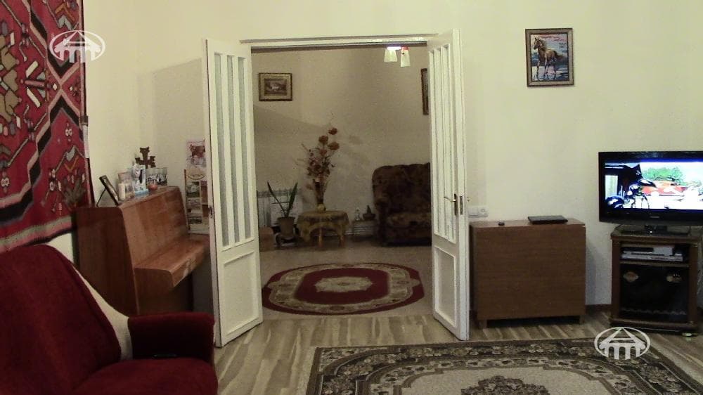 Квартира · 3 комн. · 92 м² · Арабкир