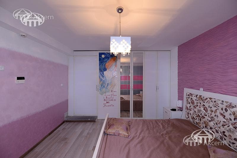 Hotel · 5 rooms · 540 m² · Kentron