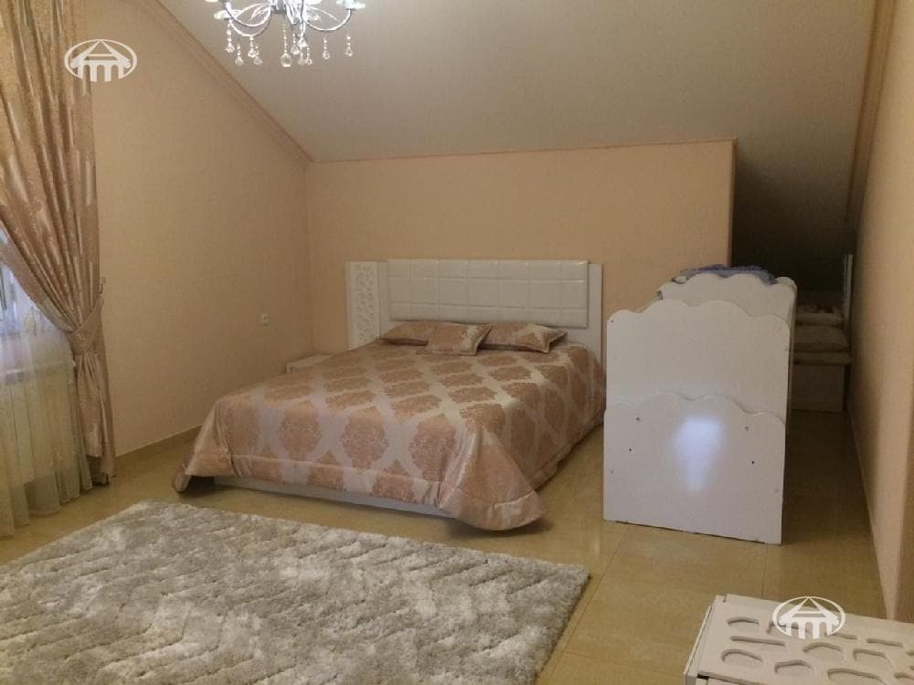 Առանձնատուն · 6 սեն. · 500 մ² · Էրեբունի