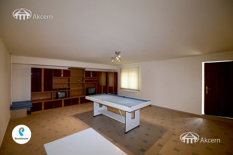 House · 6 rooms · 296 m² · Arabkir