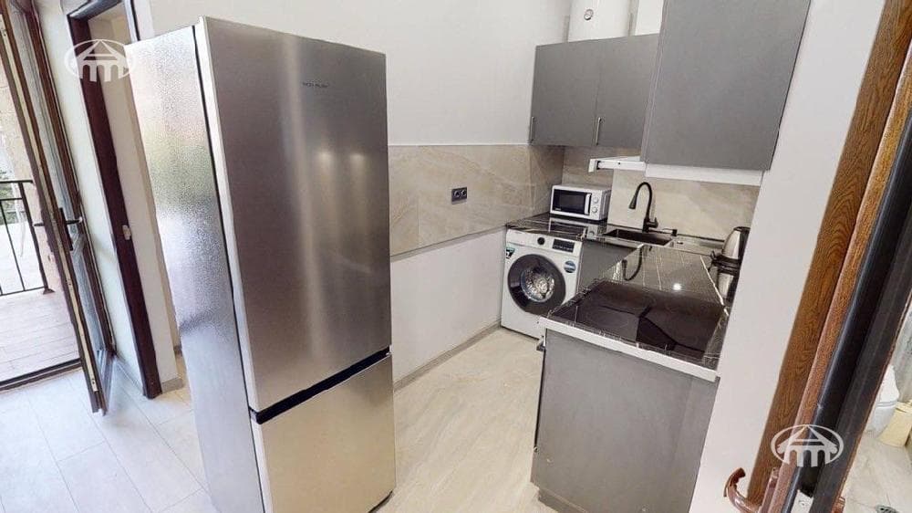 Apartment · 2 rooms · 47 m² · Kentron