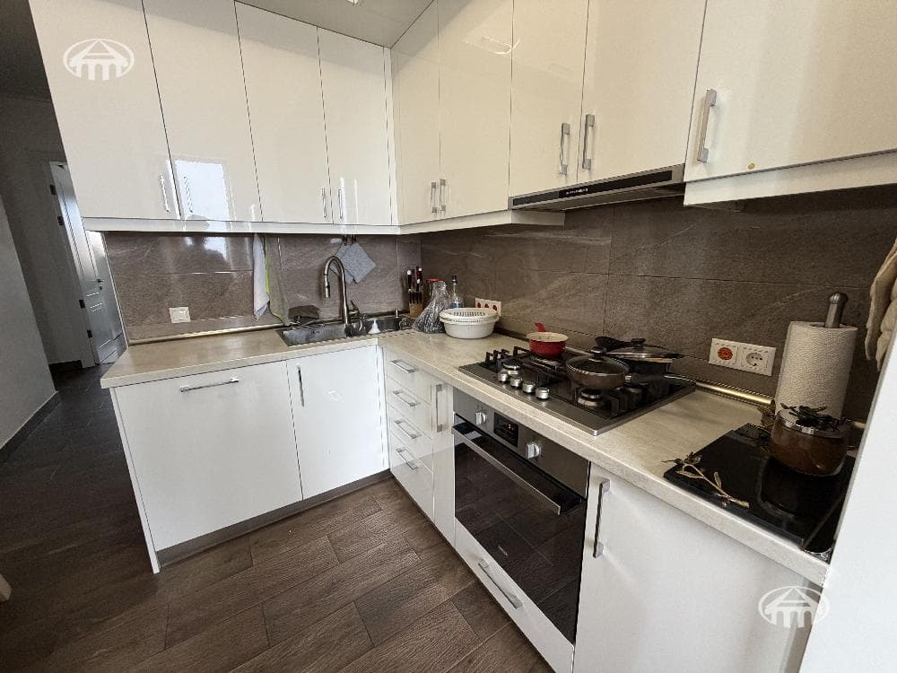 Apartment · 3 rooms · 98 m² · Arabkir